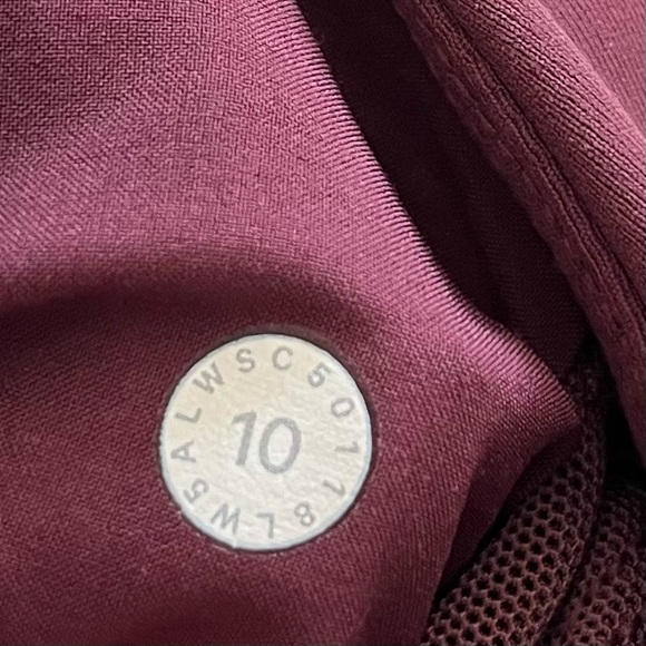 LULULEMON On the Fly 7/8 Pant Size 10 Athleisure Active Trendy Stylish Casual - Picture 4 of 6